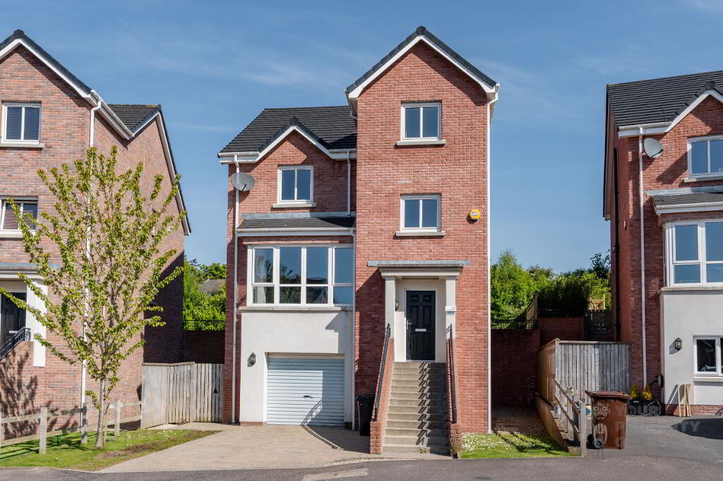 Photo 1 of 28 Millreagh Grove, Belfast