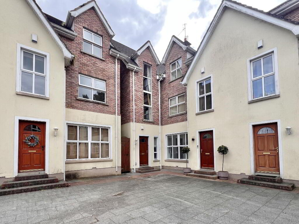 Photo 1 of 7 Baronscourt, Magherafelt