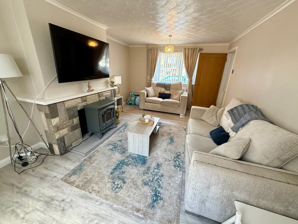 Photo 3 of 187 Lincoln Courts, Waterside, L'Derry