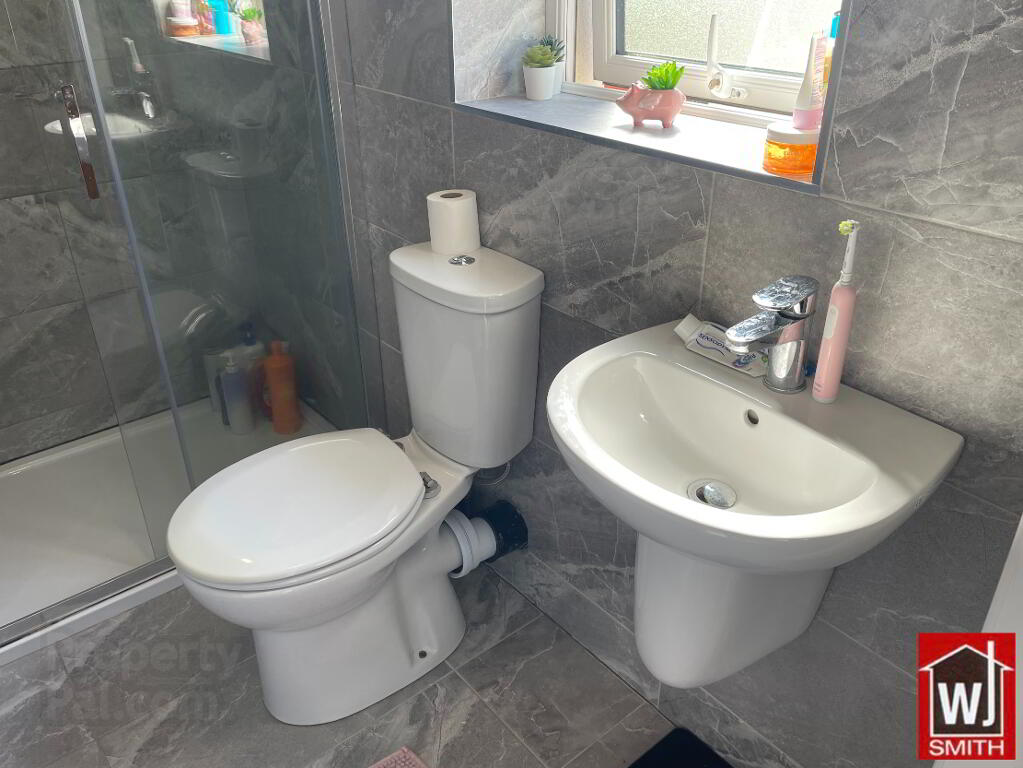 Photo 32 of 20 Riverview Manor, Castlederg