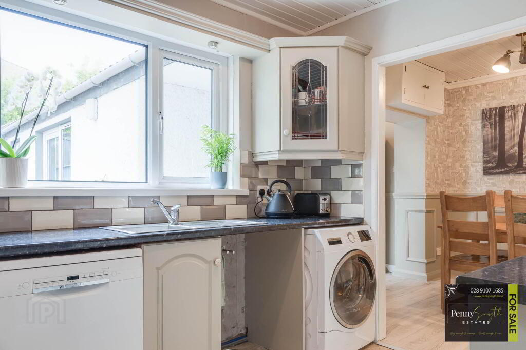 Photo 8 of 6 Springwell Gardens, Groomsport