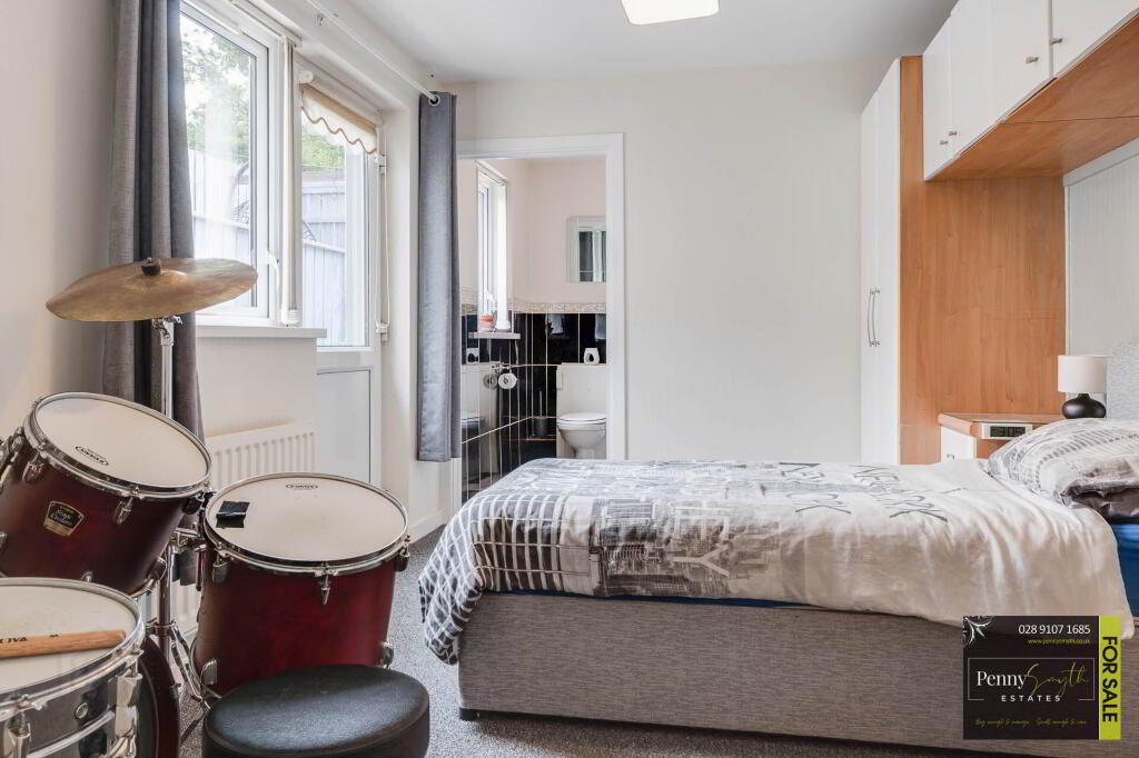 Photo 15 of 6 Springwell Gardens, Groomsport