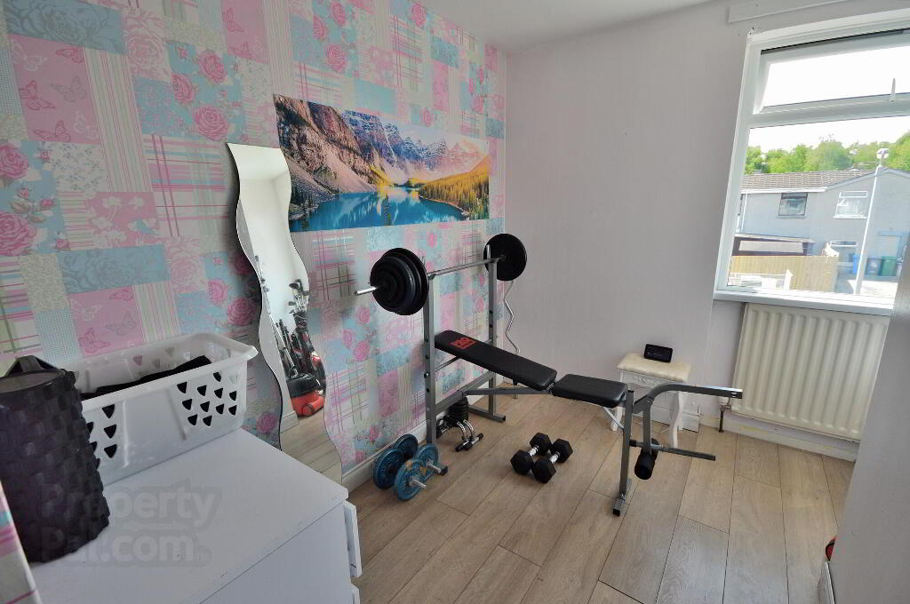 Photo 21 of 38 Ballyhalbert Gardens, Bangor