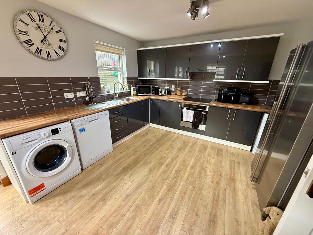 Photo 7 of 106 Briar Hill, Greysteel, L’derry