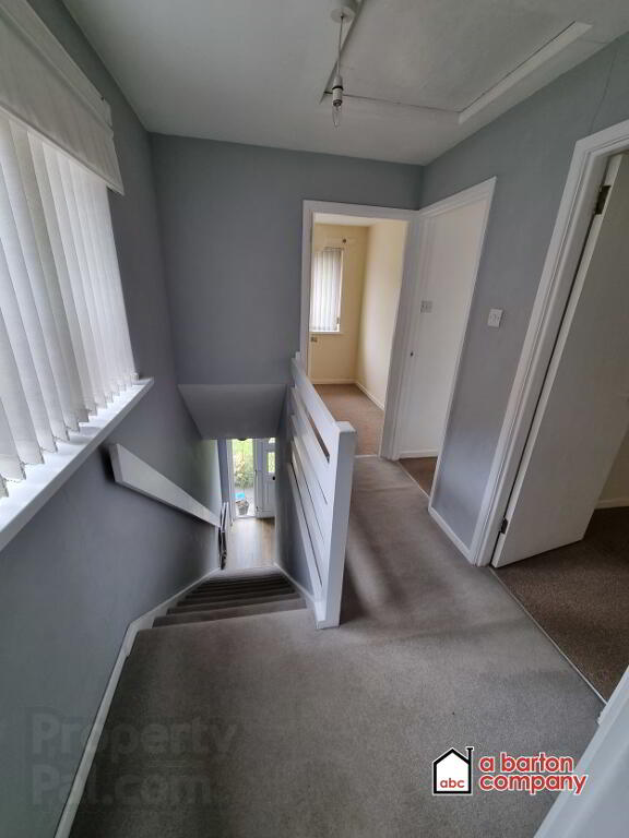 Photo 5 of 10 Beechgrove Crescent, Mossley, Newtownabbey