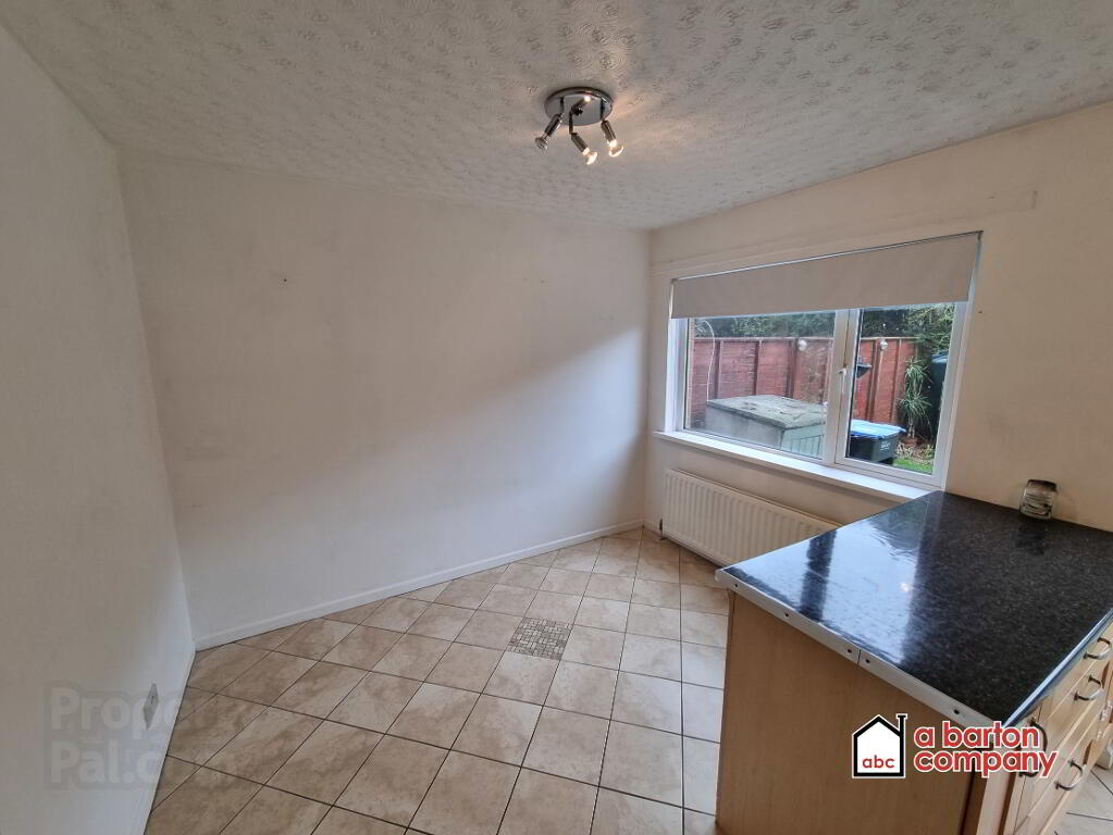 Photo 4 of 10 Beechgrove Crescent, Mossley, Newtownabbey