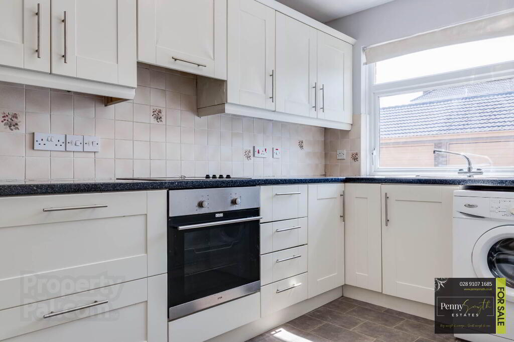 Photo 13 of 8 Sandymount Court, Bangor
