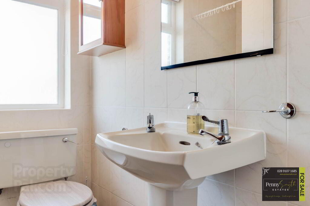 Photo 17 of 8 Sandymount Court, Bangor