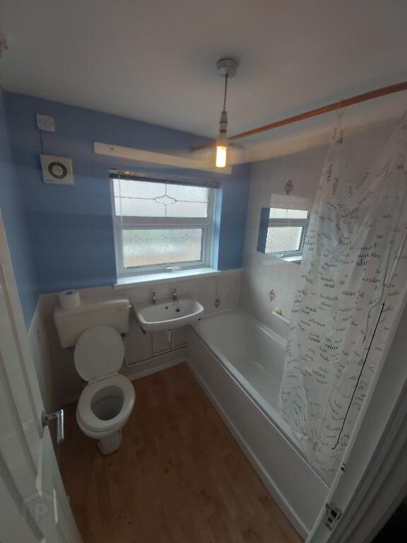 Photo 8 of 13 Glenvale Road, Londonderry