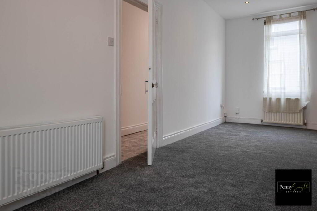 Photo 5 of 42 Beatrice Road, Bangor