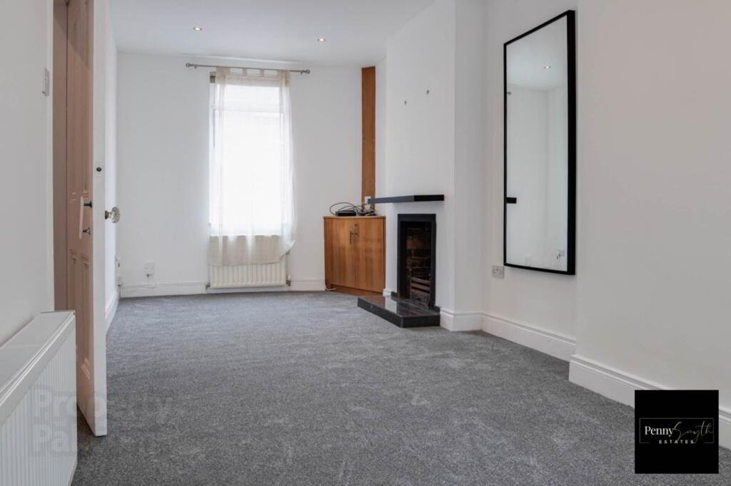 Photo 6 of 42 Beatrice Road, Bangor