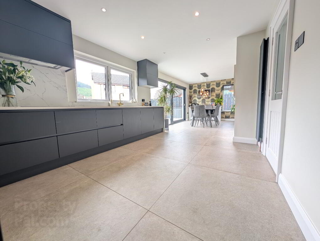 Photo 14 of 10 Tullybrannigan Avenue, Newcastle