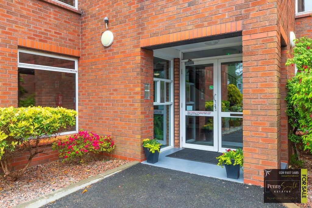 Photo 2 of 18 Ballyholme Court, Bangor