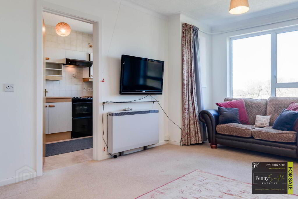 Photo 15 of 18 Ballyholme Court, Bangor