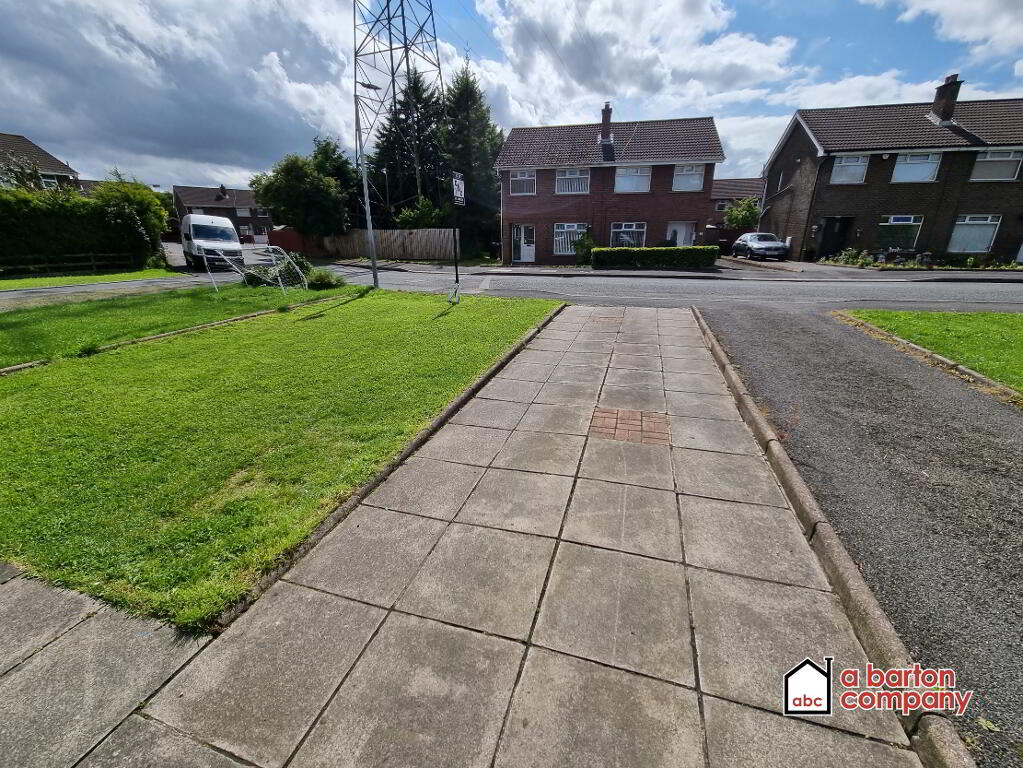 Photo 12 of 7 Dorchester Crescent, Ballyhenry, Newtownabbey