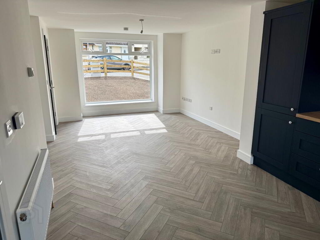 Photo 2 of 17a Foyle Crescent, Newbuildings, L'Derry