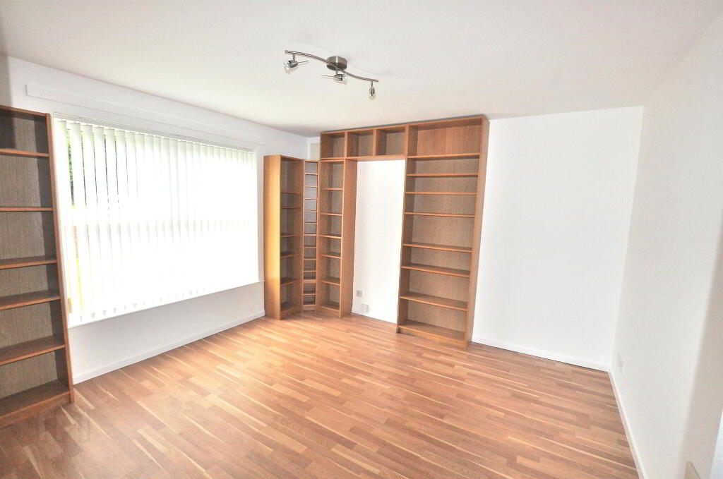 Photo 6 of 32 Mayfield Walk, Newtownabbey