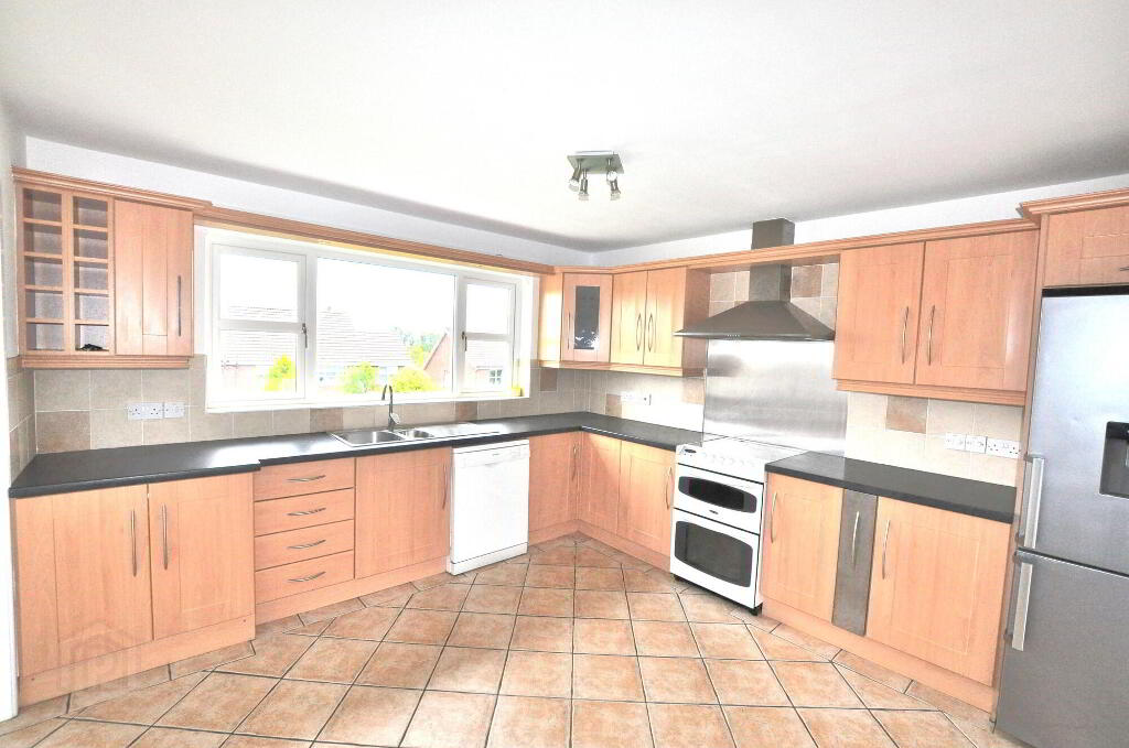 Photo 11 of 32 Mayfield Walk, Newtownabbey