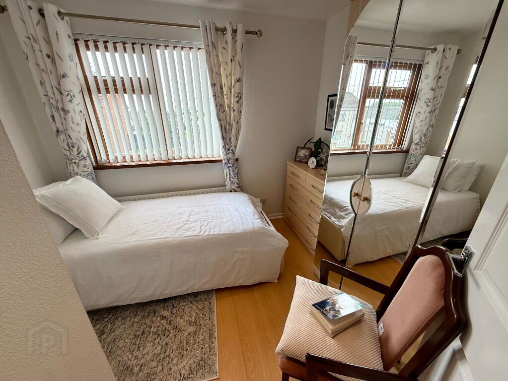 Photo 13 of 81 Seymour Gardens, Waterside, L’derry