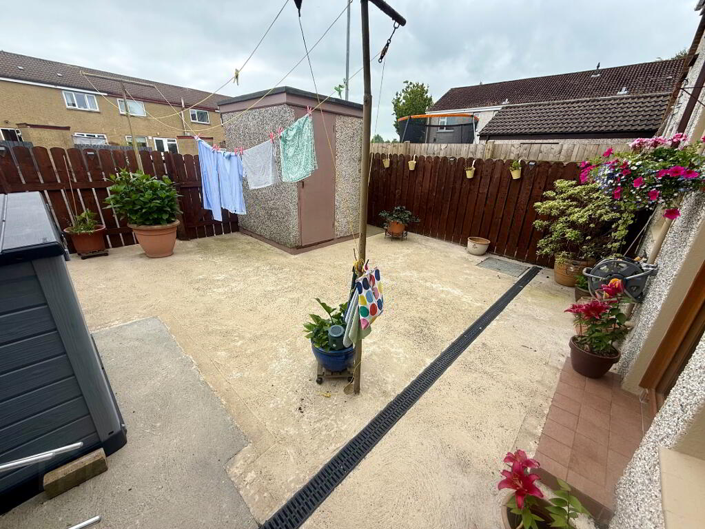 Photo 15 of 81 Seymour Gardens, Waterside, L’derry