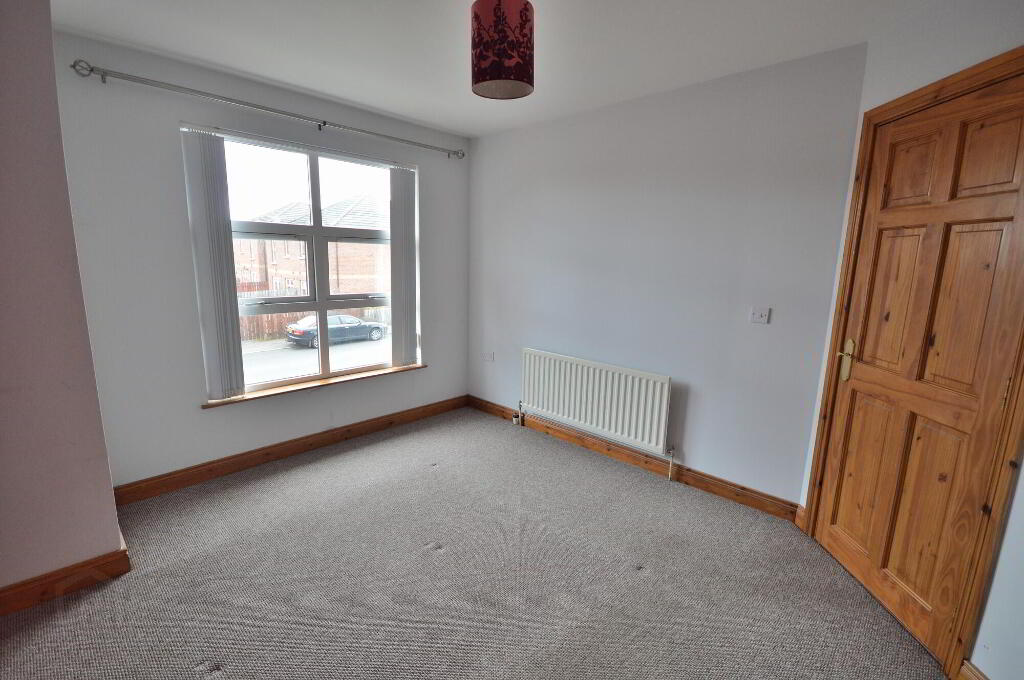 Photo 11 of 38 Balmoral Square, Bangor