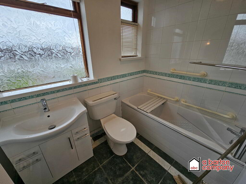 Photo 13 of 14 Fernagh Gardens, Whiteabbey, Newtownabbey