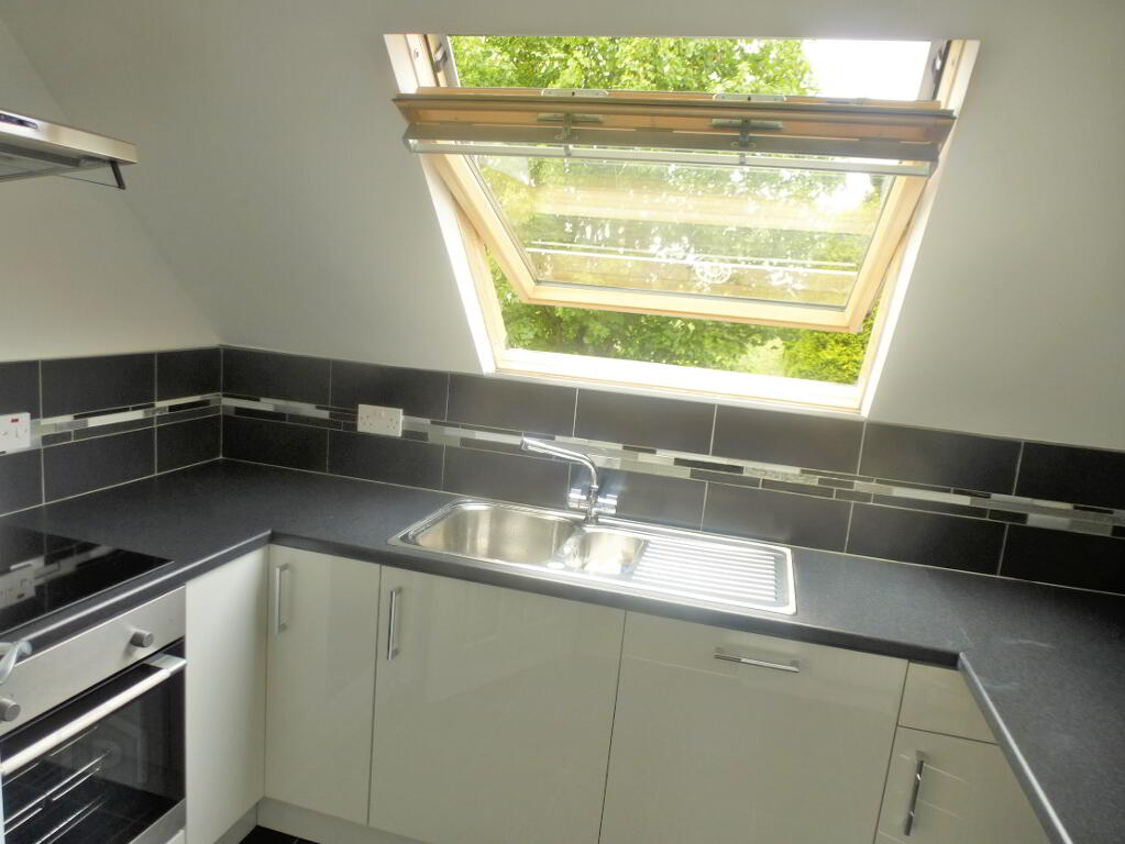 Photo 4 of 25 Cedar Grove, Holywood