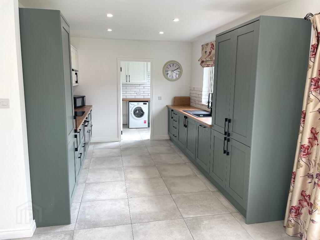 Photo 14 of 10 Oakland Drive, Castlederg