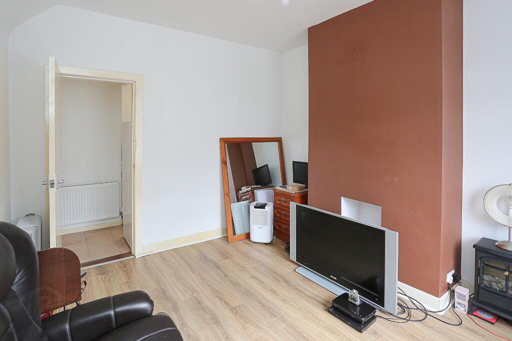 Photo 6 of 23 Dunraven Crescent, Belfast