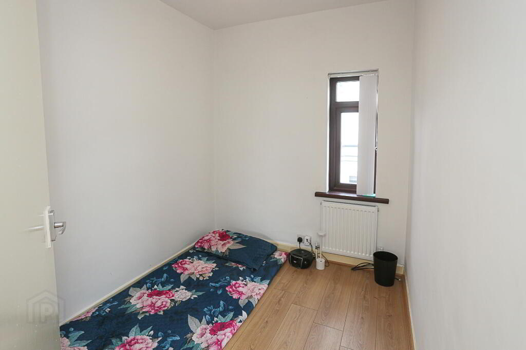 Photo 18 of 23 Dunraven Crescent, Belfast