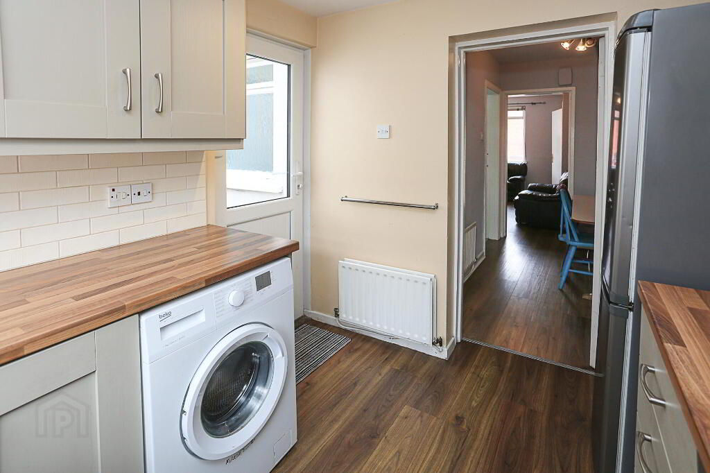 Photo 14 of 158 Tates Avenue, Belfast, Belfast