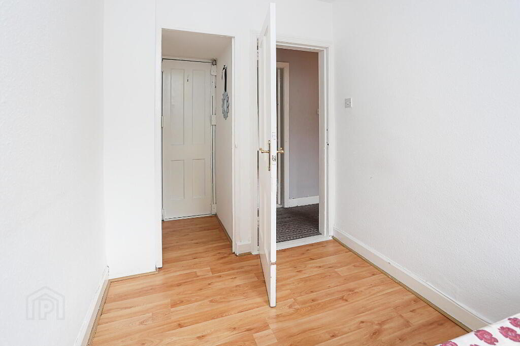 Photo 23 of 158 Tates Avenue, Belfast, Belfast
