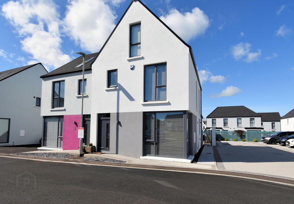 4 Hatheran Square, Portstewart, BT55 7UL