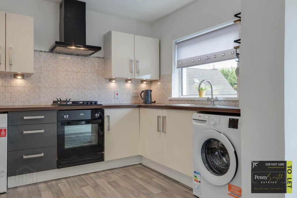 Photo 12 of 121 Rathgael Road, Bangor