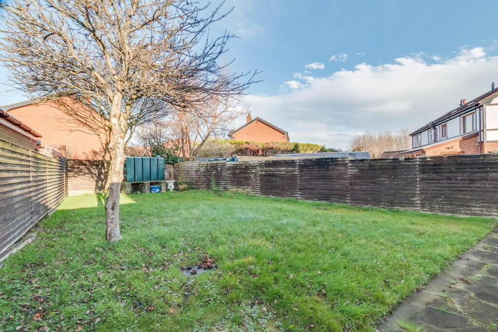 Photo 23 of 17 Woodford Grange, Bangor