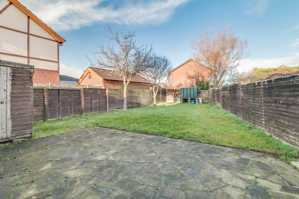 Photo 22 of 17 Woodford Grange, Bangor