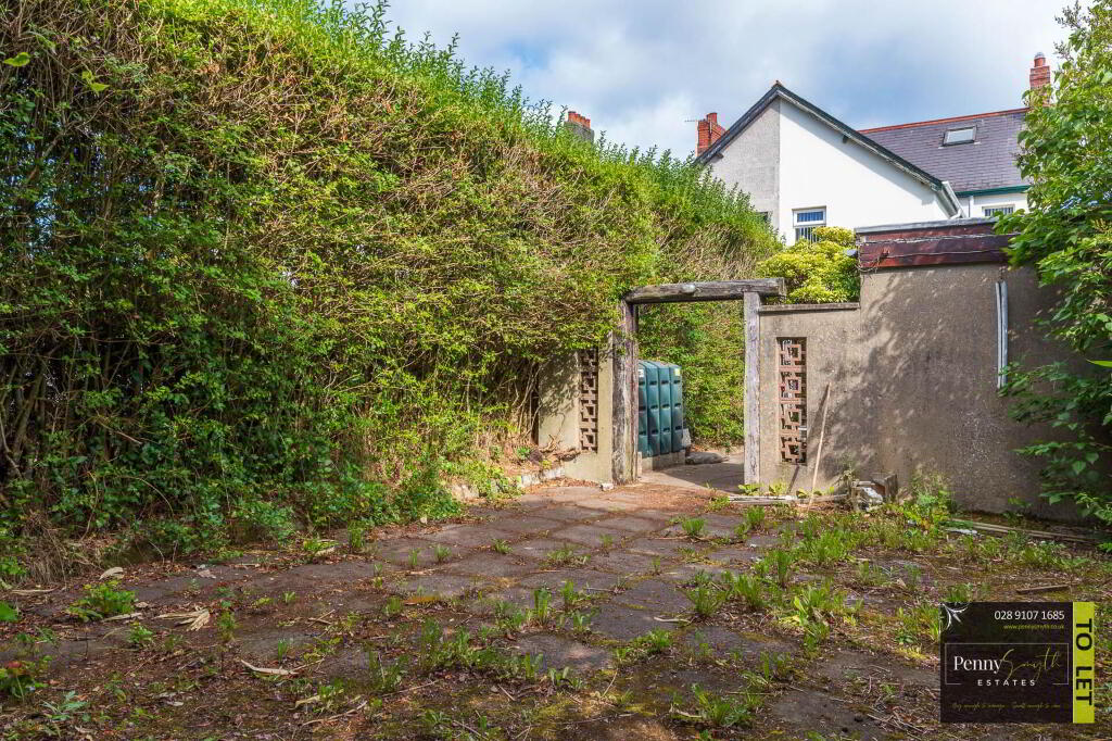 Photo 35 of 165 Belfast Road, Bangor