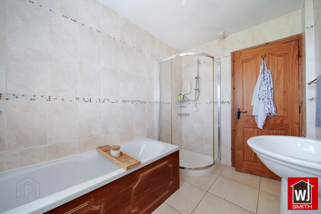 Photo 24 of 42 Ashleigh Court, Castlederg
