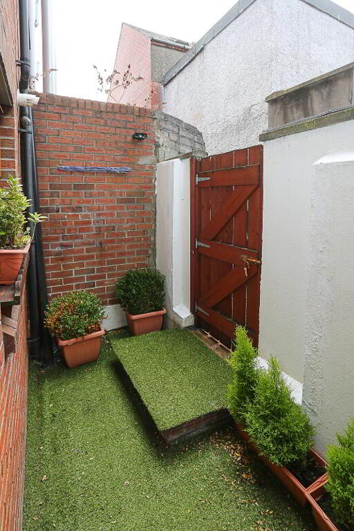 Photo 33 of 1e Clara Avenue, Belfast