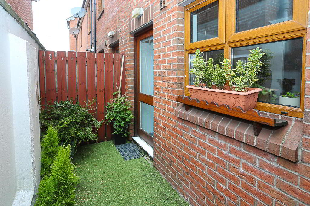 Photo 34 of 1e Clara Avenue, Belfast