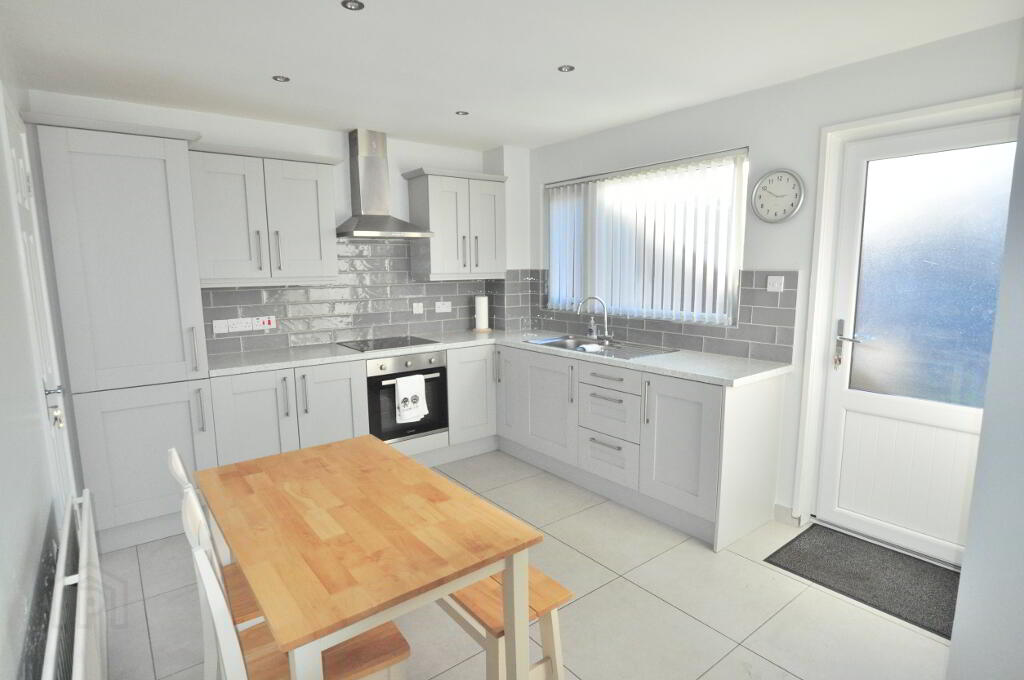 Photo 3 of 77 Durham Street, Belfast