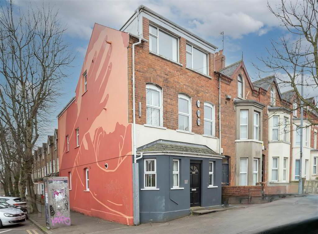 Photo 1 of 3 Bedroom Apartment, 46b Agincourt Avenue, Queens Quarter, Belfast