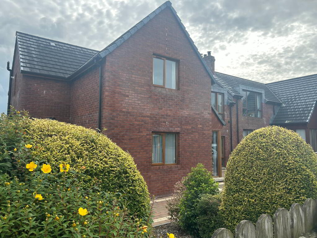 Photo 1 of 10 Castle View Close, Dundrum