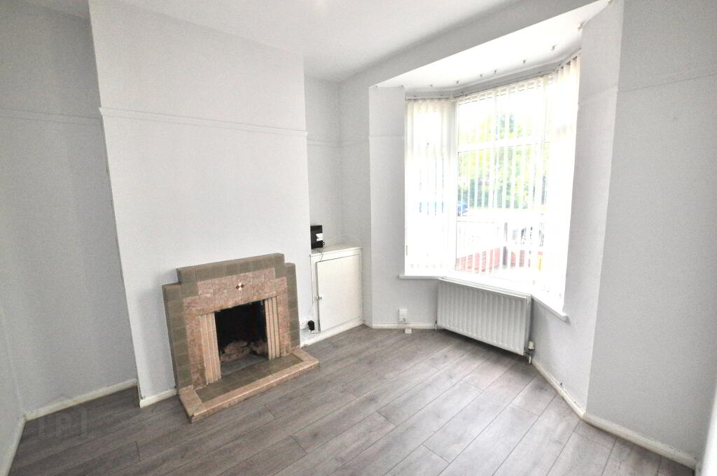 Photo 3 of 153 York Road, Belfast
