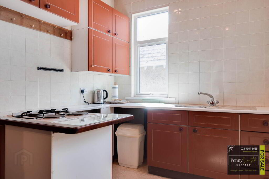 Photo 19 of 49 Grove Park, Bangor