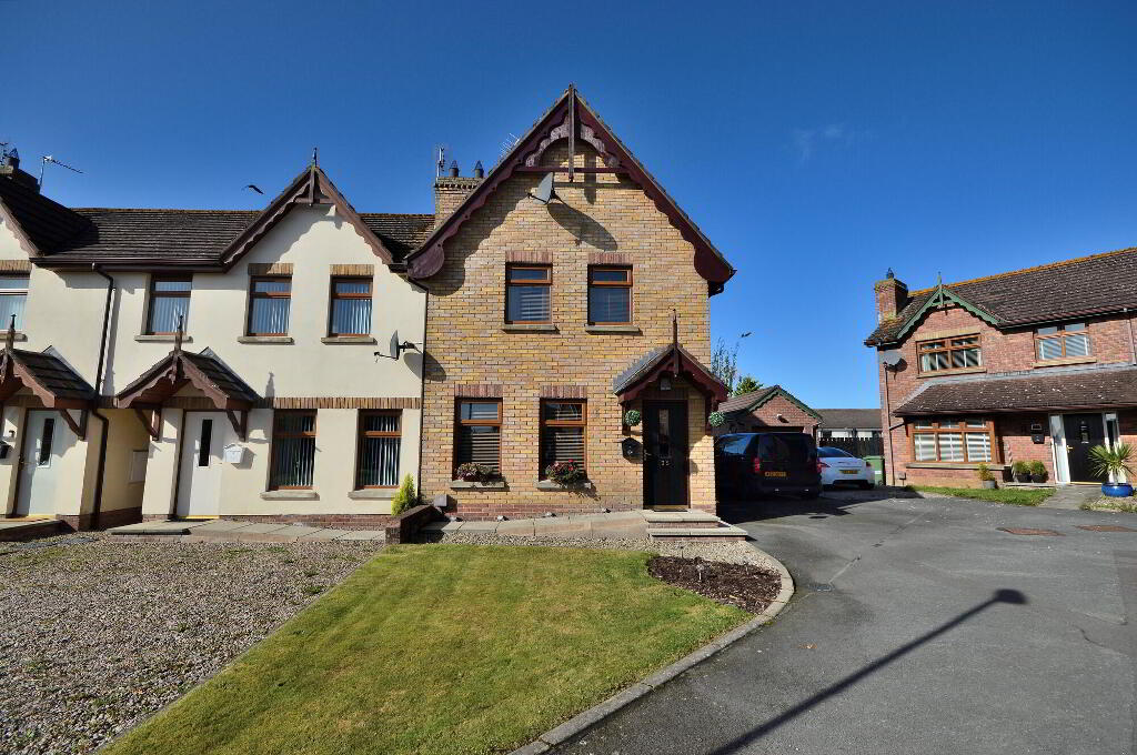 Photo 1 of 35 Stonebridge Square, Bangor