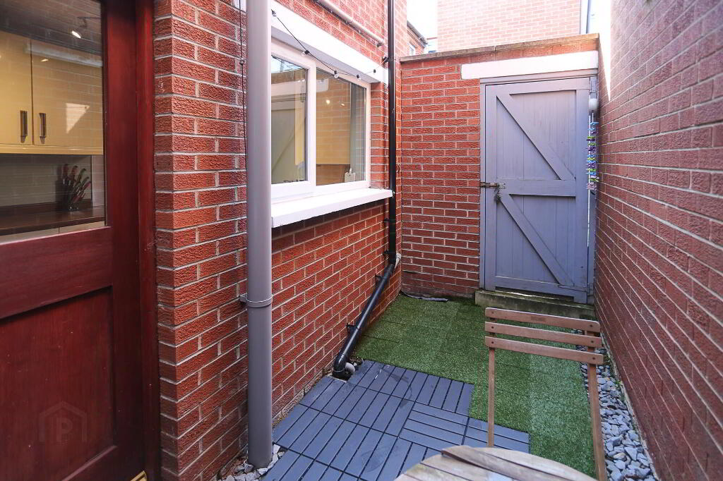 Photo 32 of 23 Toronto Street, Belfast