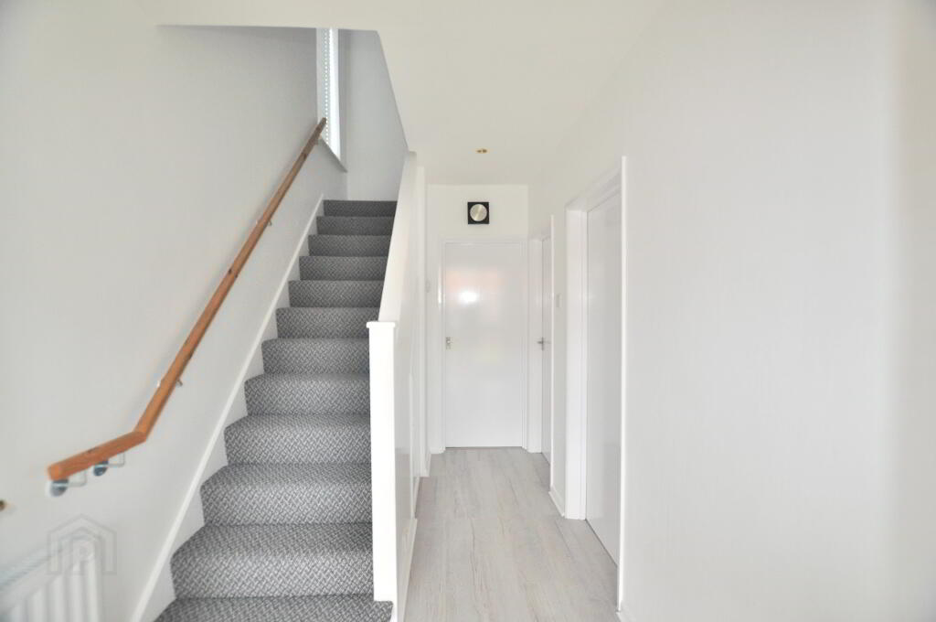 Photo 2 of 41 Orangefield Lane, Belfast
