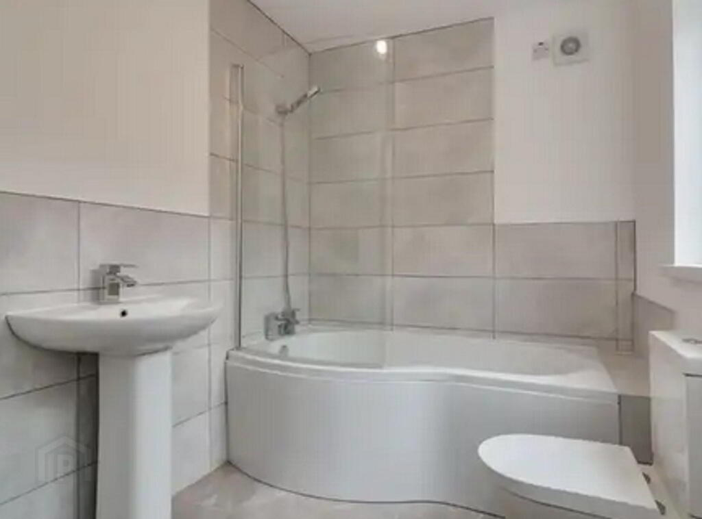 Photo 10 of 52 Oberon Street, Belfast