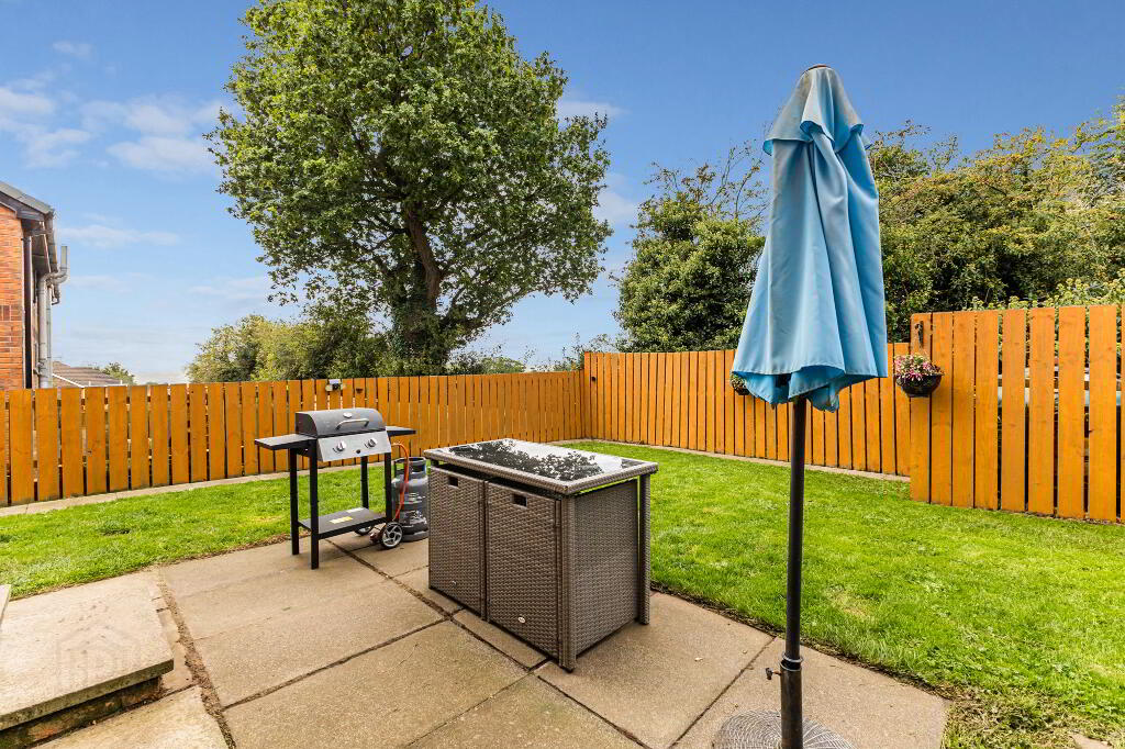 Photo 17 of 141 Glenwood Court, Lisburn